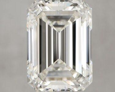 5.03 Carat Emerald Diamond Dubai UAE